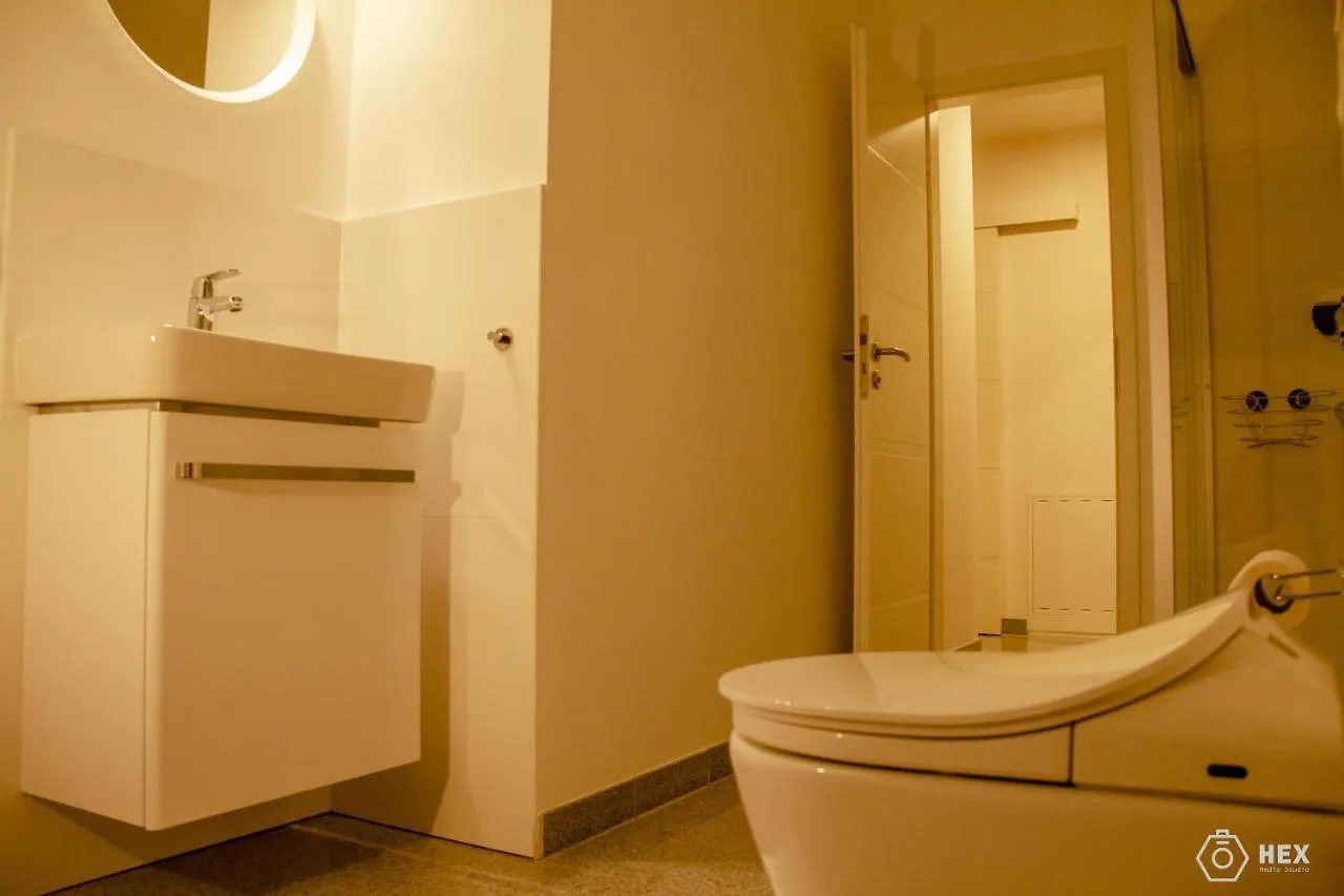Bluestone Boarding Apartments Dusseldorf Aparthotel