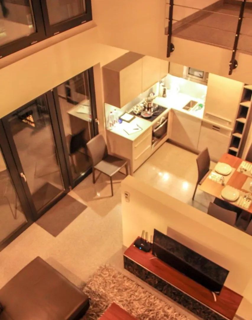Bluestone Boarding Apartments Dusseldorf 4*,