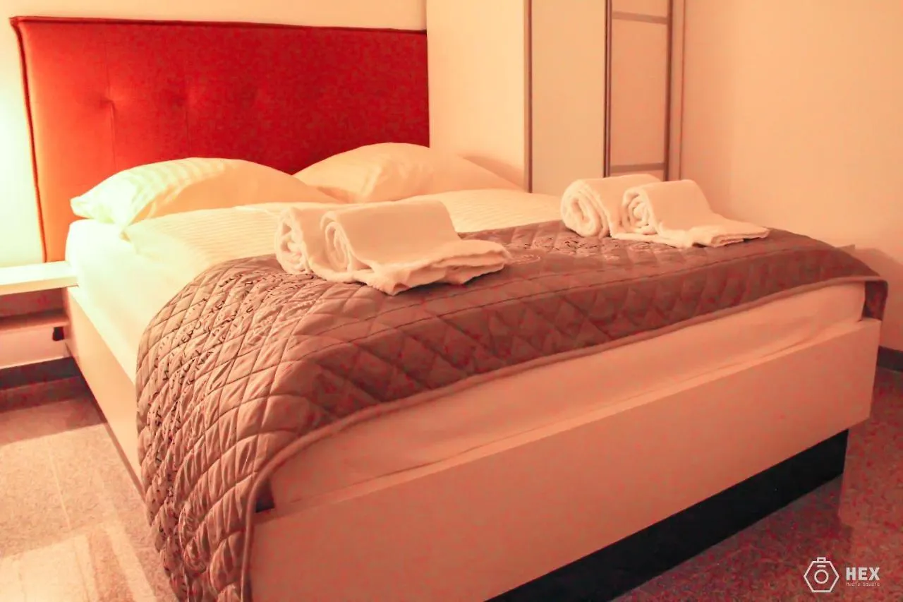 Bluestone Boarding Apartments Dusseldorf