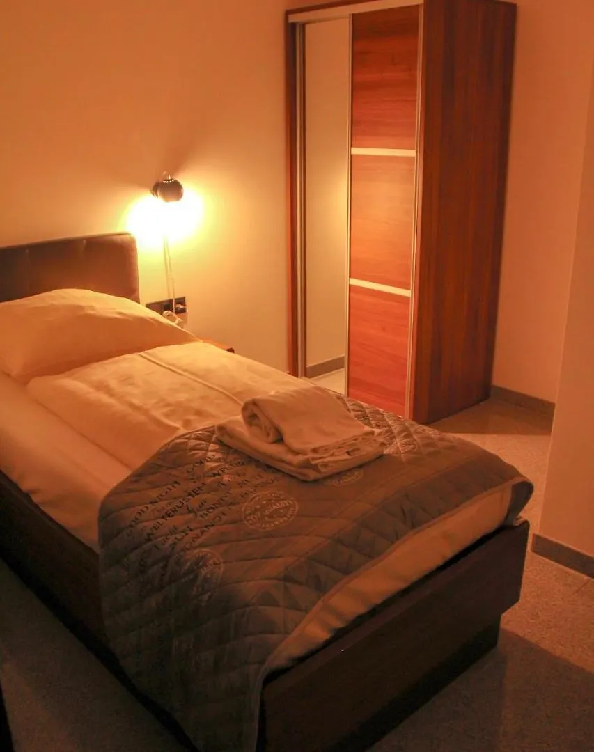 Bluestone Boarding Apartments Dusseldorf Aparthotel